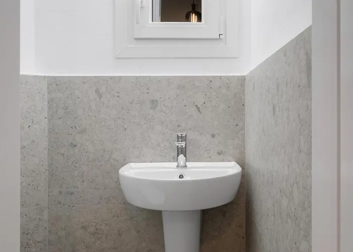 Valerie By Halu! - Modern Living In 3bd Appartement